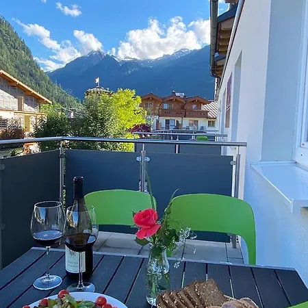 Art Apart Nomay Summercard Blick Top Of Salzburg Kaprun Exterior photo