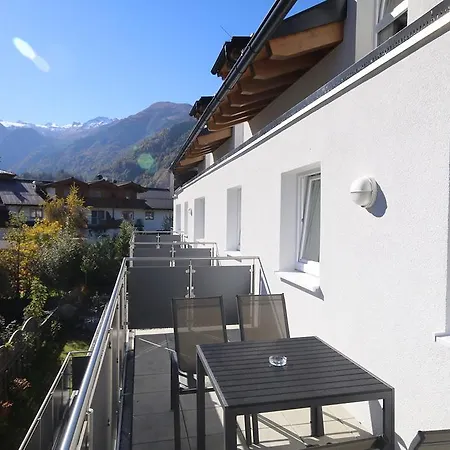 Art Apart Nomay Summercard Blick Top Of Salzburg Kaprun Exterior photo